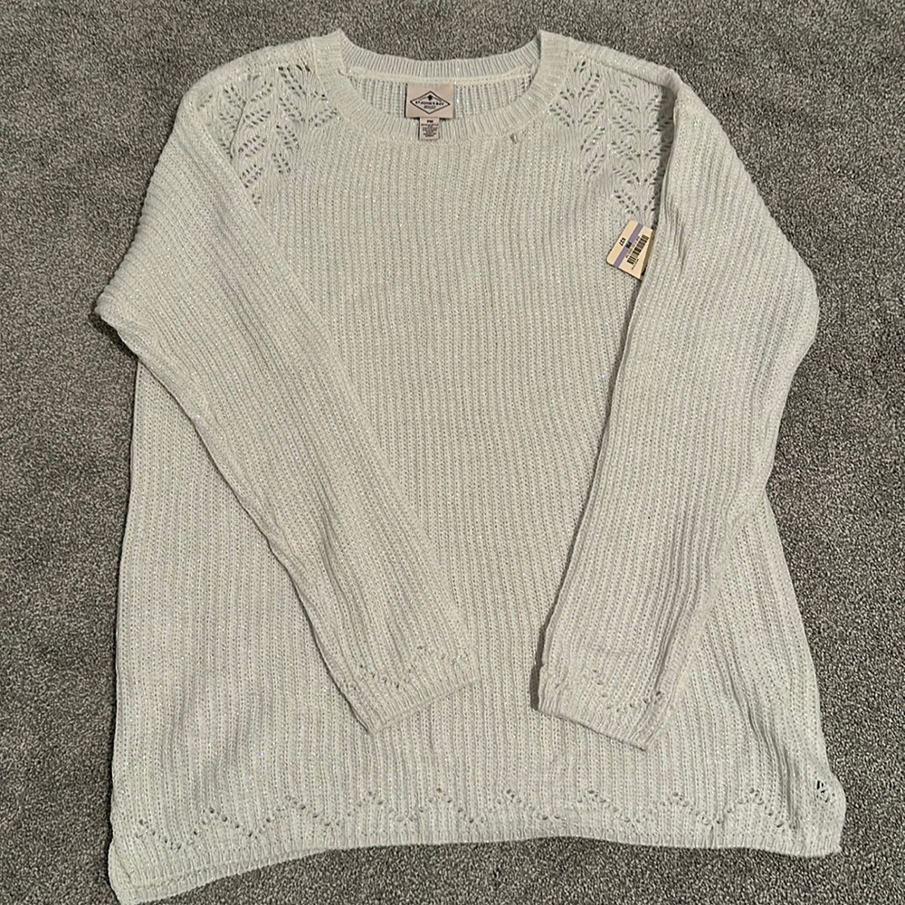 NEW ST JOHNS BAY SWEATER!